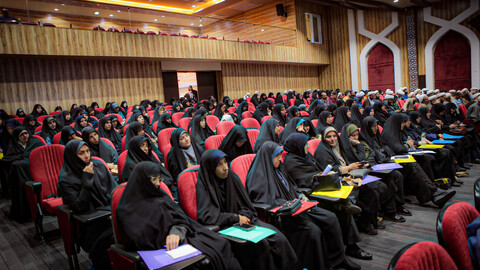 تصاویر/برگزاری همایش مبلغین استان همدان با حضور اعضای شورای عالی حوزه‌های علمیه