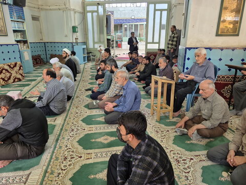 تصاویر/ حضور نماینده ولی فقیه در منطقه کاشان در مسجد مدرسه علمیه آیت‌الله مدنی کاشانی(ره)