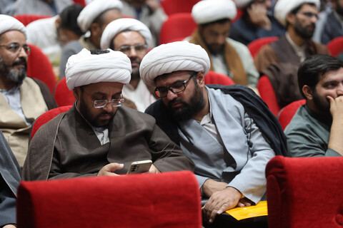 تصاویر / حاشیه گردهمایی طلاب همدان