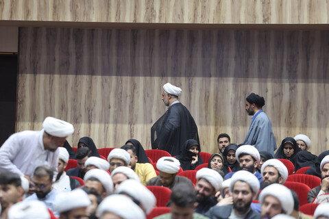 تصاویر / حاشیه گردهمایی طلاب همدان