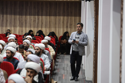 تصاویر / حاشیه گردهمایی طلاب همدان