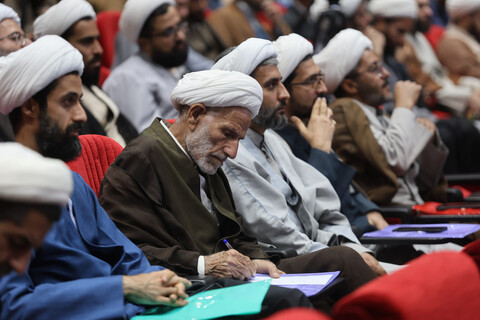 تصاویر / حاشیه گردهمایی طلاب همدان