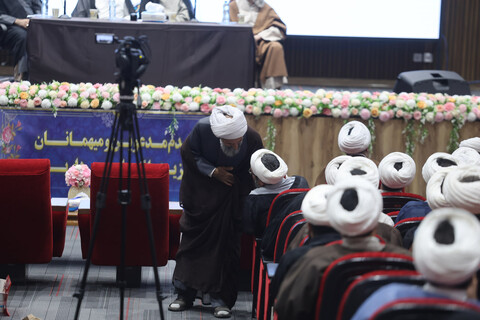 تصاویر / حاشیه گردهمایی طلاب همدان