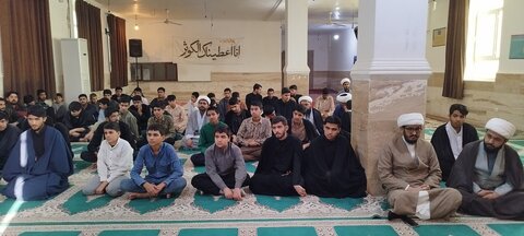 دیدار حجت‌الاسلام والمسلمین عالم‌زاده نوری با طلاب مدرسه علمیه امام صادق(ع)زهک