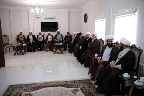 تصاویر/استقبال از آیت الله اعرافی توسط نماینده ولی فقیه در استان، استاندار، نائب رئیس مجلس ، مدیر کل دادگستری و مسئولین استانی اردبیل