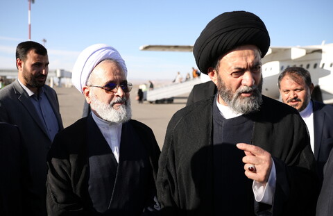 تصاویر/استقبال از آیت الله اعرافی توسط نماینده ولی فقیه در استان، استاندار، نائب رئیس مجلس ، مدیر کل دادگستری و مسئولین استانی اردبیل