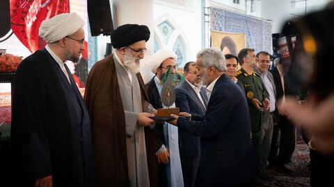 برگزاری هشتمین آئین تجلیل از پیر غلامان حسینی استان البرز