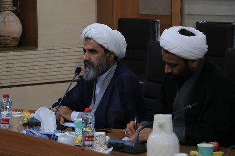 تصاویر/ دیدار مدیران و معاونین مدارس علمیه استان هرمزگان با استاندار