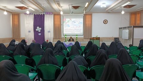 تصاویر/ جشن میلاد حضرت زینب(س)در مدرسه علمیه حضرت زینب(س) کرمان