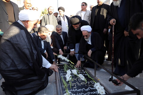 تصاویر/ مراسم غبار روبی گلزار شهدای دفای مقدس و شهدای گمنان اردبیل