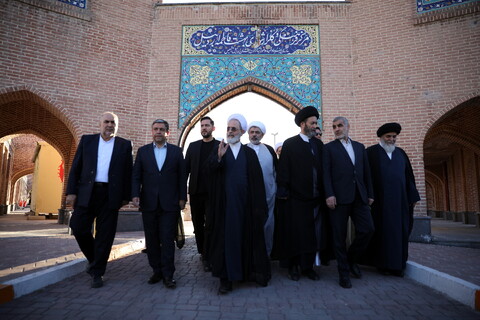 تصاویر/ مراسم غبار روبی گلزار شهدای دفای مقدس و شهدای گمنان اردبیل