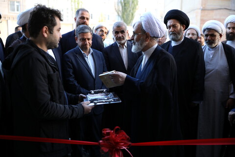 تصاویر/ مراسم افتتاح پروژه 24 واحدی خوابگاه متاهلی حوزه علمیه اردبیل