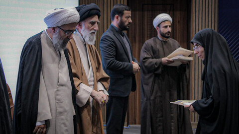 تصاویر/تجلیل از مبلغان فعال در طرح‌های تبلیغی استان همدان