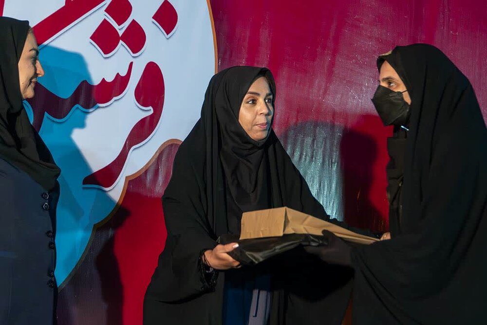 شادیانه «فرشتگان ایثار» در ورزشگاه تختی کاشان برگزار شد