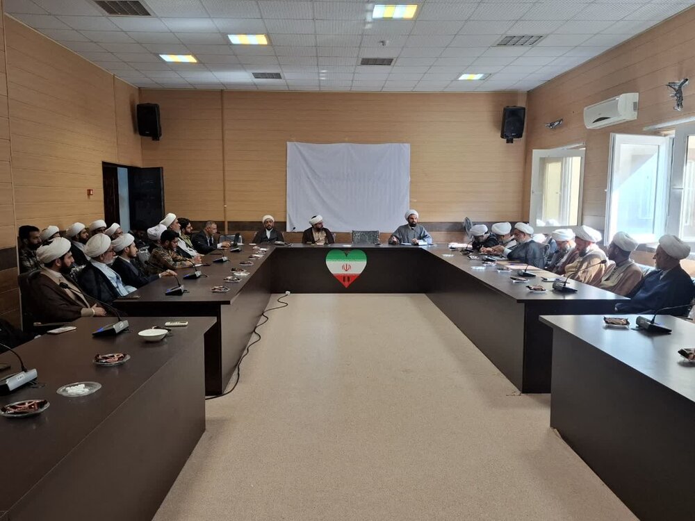 نشست راهبردی جذب طلاب در حوزه علمیه گیلان برگزار شد