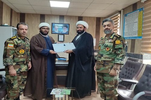 امضای تفاهم ‌نامه همکاری بنیاد مهدویت و عقیدتی‌ سیاسی تیپ ۲۸۱ زرهی نزاجا