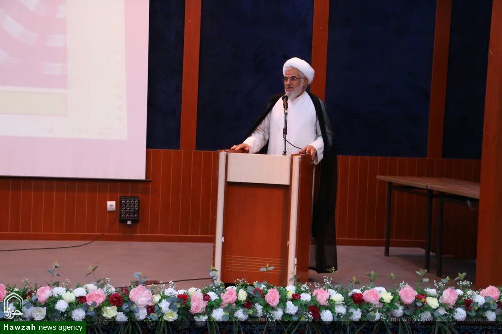 فعالیت‌های کلیشه‌ای در مسجد پاسخ‌گوی نیاز جامعه امروز نیست