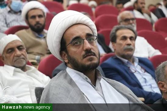 امام جماعت بودن یک مسئولیت تربیتی و فرهنگی است، نه شغلی اداری