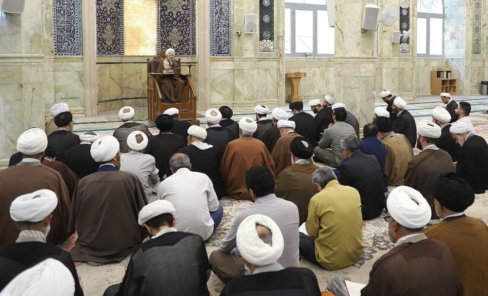 दिल की बसीरत ही हक़ीक़ी मारफ़त का स्रोत हैः आयतुल्लाहिल उज़्मा जवादी