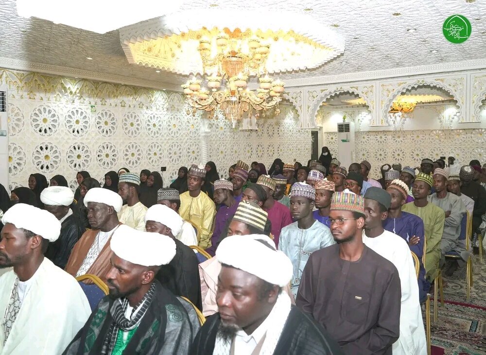 Kundi la wanafunzi wa Kiafrika Wakuta na Sheikh Ibrahim Zakzaky + Picha