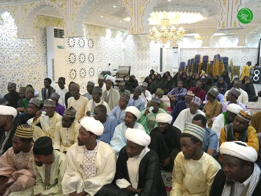 Kundi la wanafunzi wa Kiafrika Wakuta na Sheikh Ibrahim Zakzaky + Picha