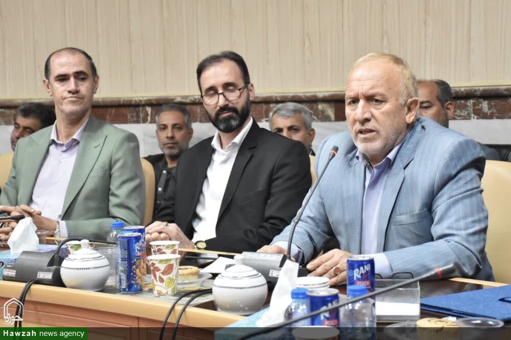 لزوم خدمت صادقانه به خانواده‌های شهدا و ایثارگران لرستان