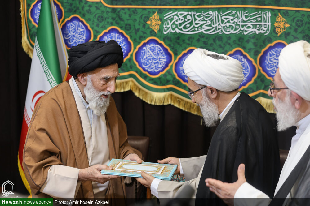 تمدید حکم مدیریت آیت‌الله موسوی اصفهانی در حوزه علمیه همدان