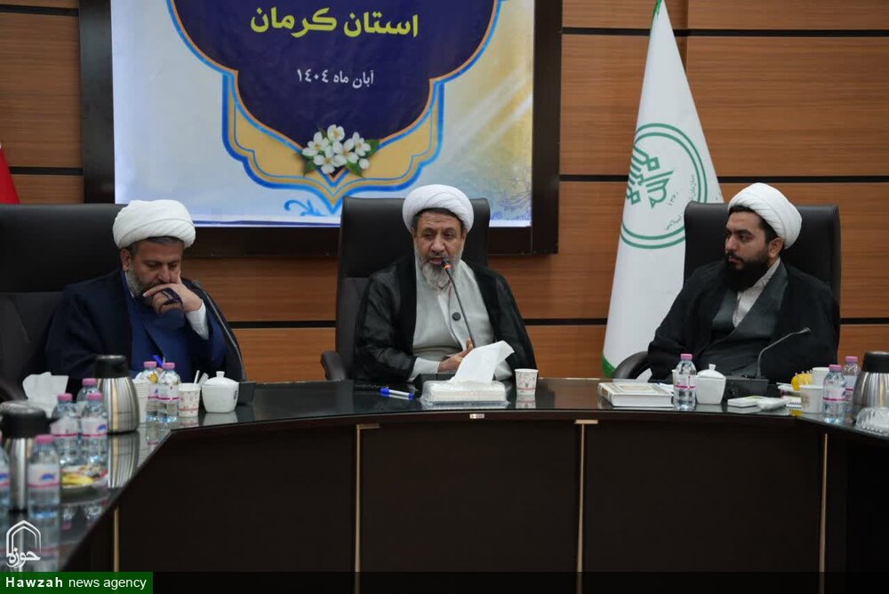 اعتکاف امسال فرصتی برای تبیین مکتب شهید سلیمانی است+تصاویر