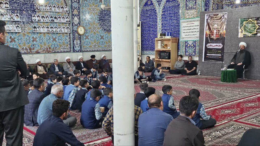 آیین بزرگداشت شیخ محسن رضایی در مسجد میانکوه امیدیه برگزار شد
