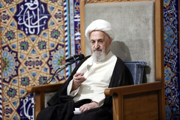 علمی که در خدمت نجات بشریت نباشد، عین جاهلیت است / مسابقه تسلیحاتی؛ نماد جاهلیت مدرن