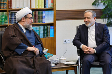 تأکید نماینده ولی فقیه آذربایجان شرقی بر نقش راهبردی رهبر انقلاب در سیاست خارجی