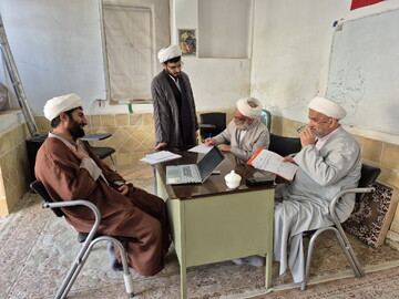 تصاویر/ مصاحبه درس خارج طلاب مدارس علمیه کاشان