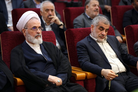 تصاویر/همایش حسینیان اردبیل با حضور جامعه قرآنی هیئات مذهبی ، مداحین و شاعران حسینی اردبیل