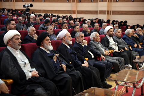تصاویر/همایش حسینیان اردبیل با حضور جامعه قرآنی هیئات مذهبی ، مداحین و شاعران حسینی اردبیل