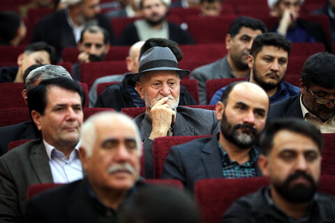 تصاویر/همایش حسینیان اردبیل با حضور جامعه قرآنی هیئات مذهبی ، مداحین و شاعران حسینی اردبیل