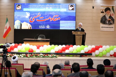 تصاویر/همایش حسینیان اردبیل با حضور جامعه قرآنی هیئات مذهبی ، مداحین و شاعران حسینی اردبیل