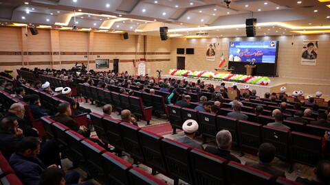 تصاویر/همایش حسینیان اردبیل با حضور جامعه قرآنی هیئات مذهبی ، مداحین و شاعران حسینی اردبیل