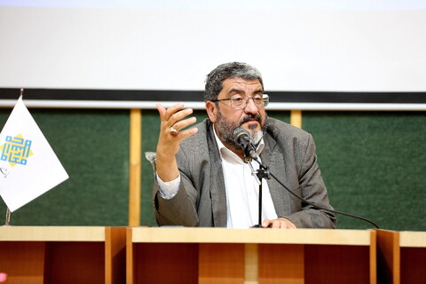 تصلویر/ اختتامیه همایش ملی مدیریت تراز انقلاب اسلامی در اندیشه و سیره امام خامنه‌ای