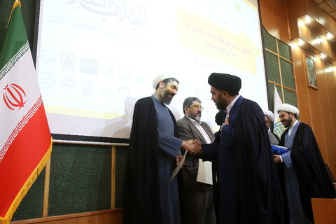 تصلویر/ اختتامیه همایش ملی مدیریت تراز انقلاب اسلامی در اندیشه و سیره امام خامنه‌ای