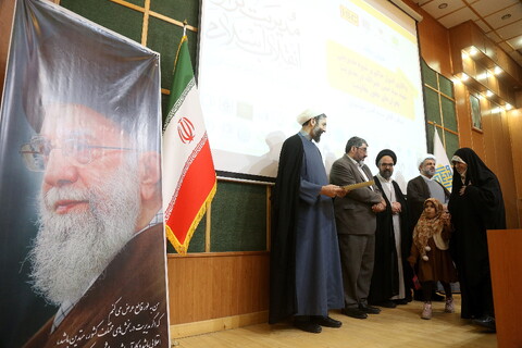 تصلویر/ اختتامیه همایش ملی مدیریت تراز انقلاب اسلامی در اندیشه و سیره امام خامنه‌ای