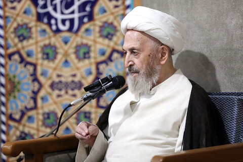 تصاویر/ درس اخلاق آیت‌الله العظمی سبحانی