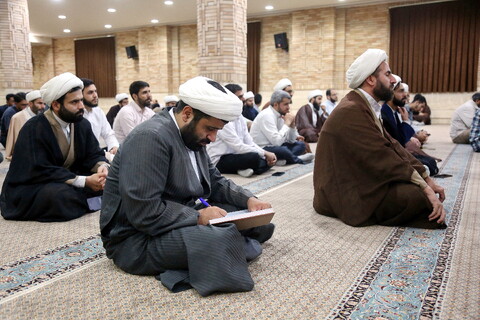 تصاویر/ درس اخلاق آیت‌الله العظمی سبحانی