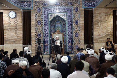 تصاویر/ درس اخلاق آیت‌الله العظمی سبحانی