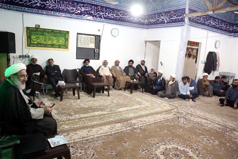 تصاویر/ ششمین نشست عمومی روحانیون و طلاب شهرستان لامرد مقیم قم