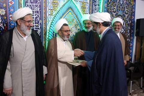 تصاویر/ ششمین نشست عمومی روحانیون و طلاب شهرستان لامرد مقیم قم