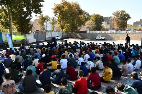 تصاویر/ حضور امام جمعه شهرستان خوی در جمع دانش آموزان دبیرستان شادروان امین حکیمی