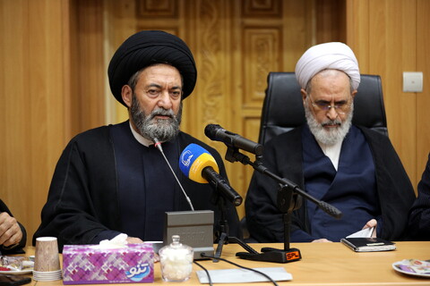 تصاویر/جلسه مشترک با نماینده ولی فقیه، استاندار، شهردار، نمایندگان مجلس، فرمانده نیروی انتظامی، رئیس دادگستری اعضای شورای نهاد های حوزوی