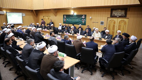تصاویر/جلسه مشترک با نماینده ولی فقیه، استاندار، شهردار، نمایندگان مجلس، فرمانده نیروی انتظامی، رئیس دادگستری اعضای شورای نهاد های حوزوی