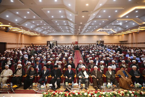 تصاویر/جلسه طلاب و مبلغین استان اردبیل با آیت الله اعرافی