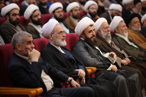 تصاویر/جلسه طلاب و مبلغین استان اردبیل با آیت الله اعرافی